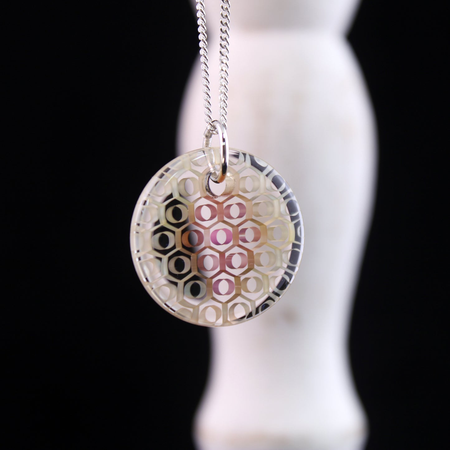 "Fortuna" Circular Honeyglass Necklace