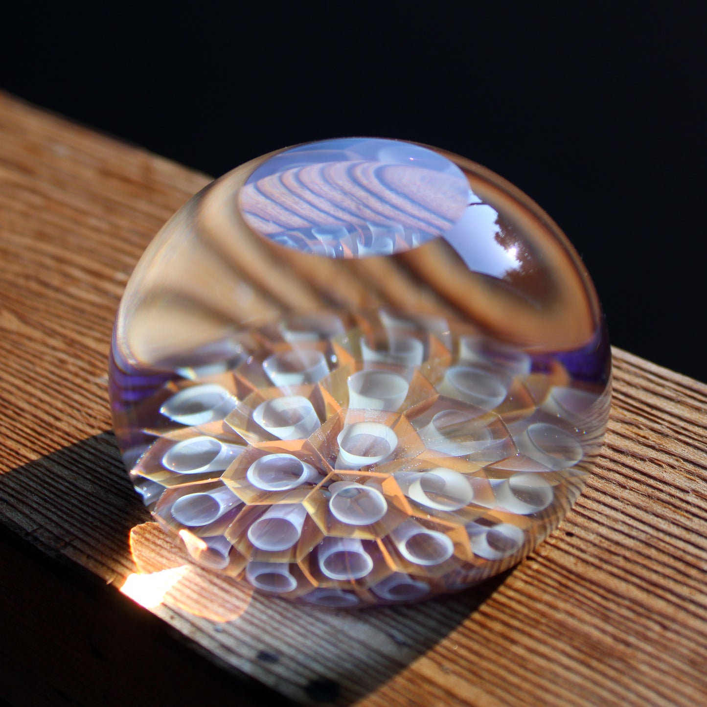 67mm Paperweight 'Silhouette' with Gold Amethyst