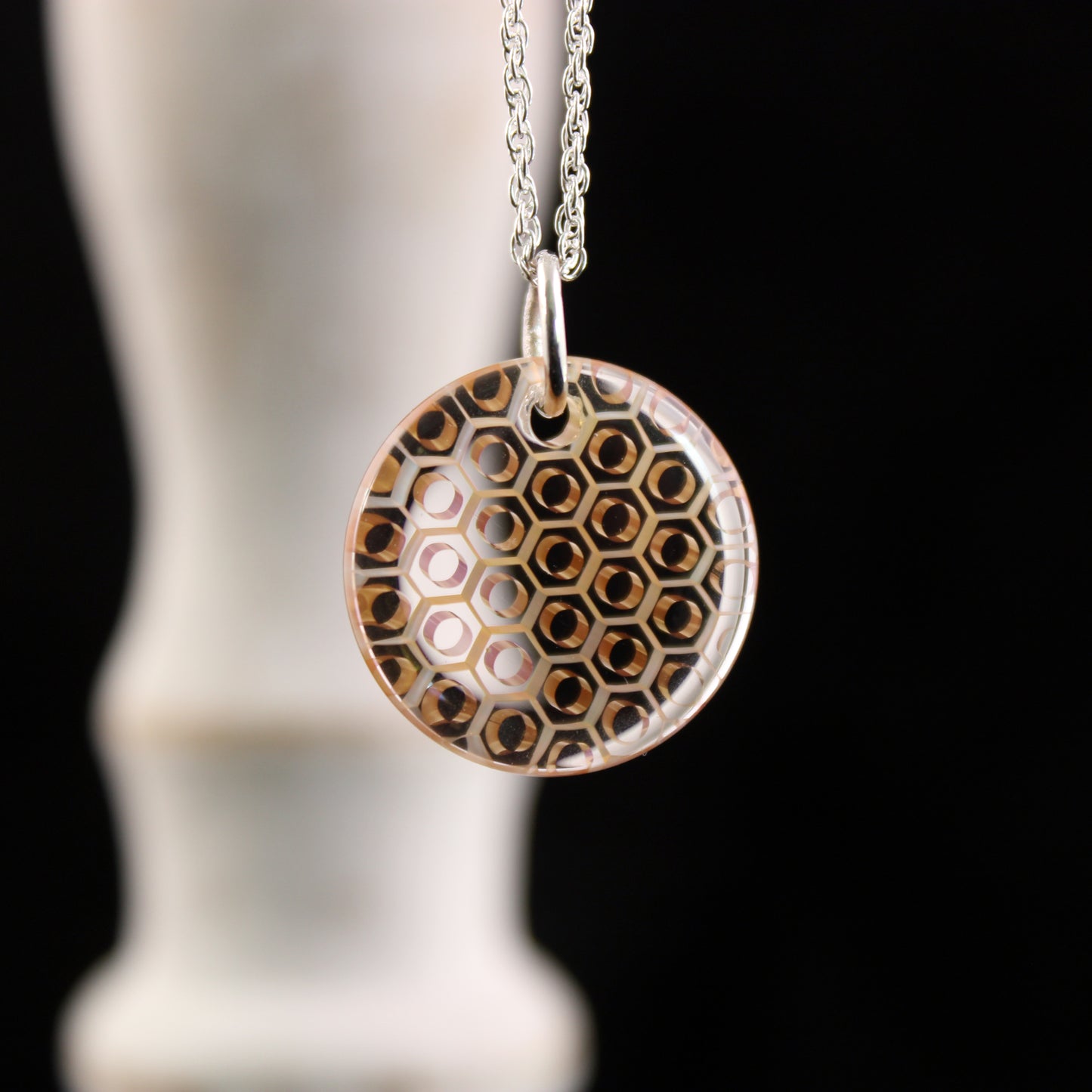 "Silhouette" Circular Honeyglass Necklace